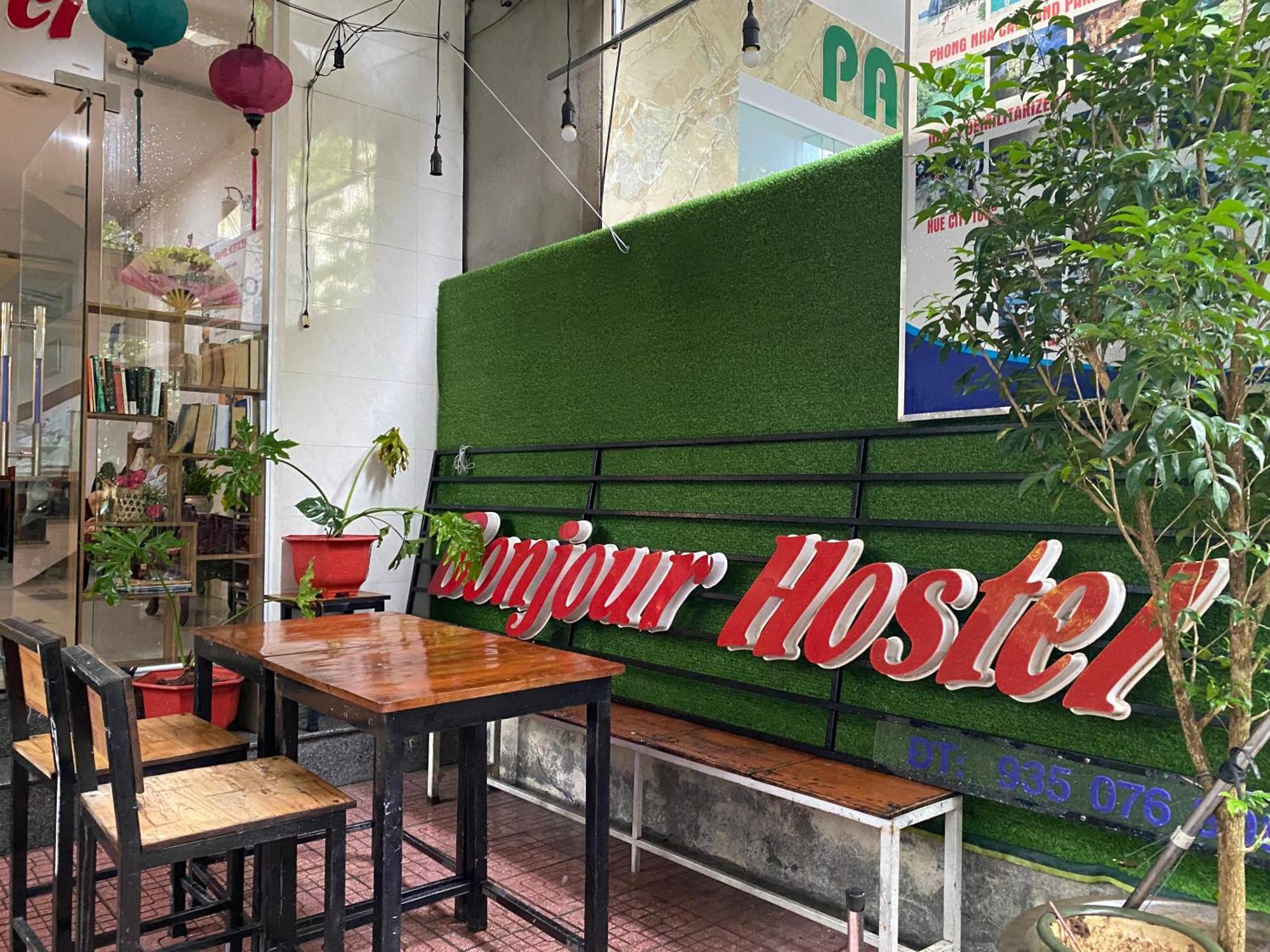 Bonjour Hostel Hue Exteriör bild